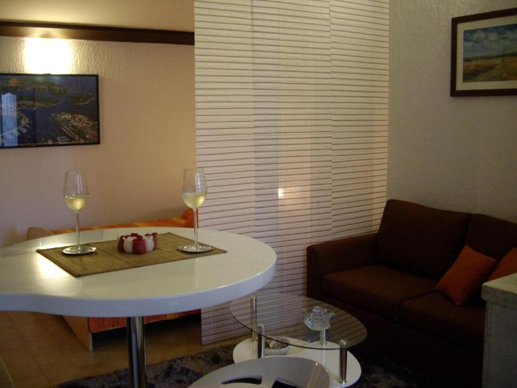 Adria Apartments PUY Eksteriør bilde