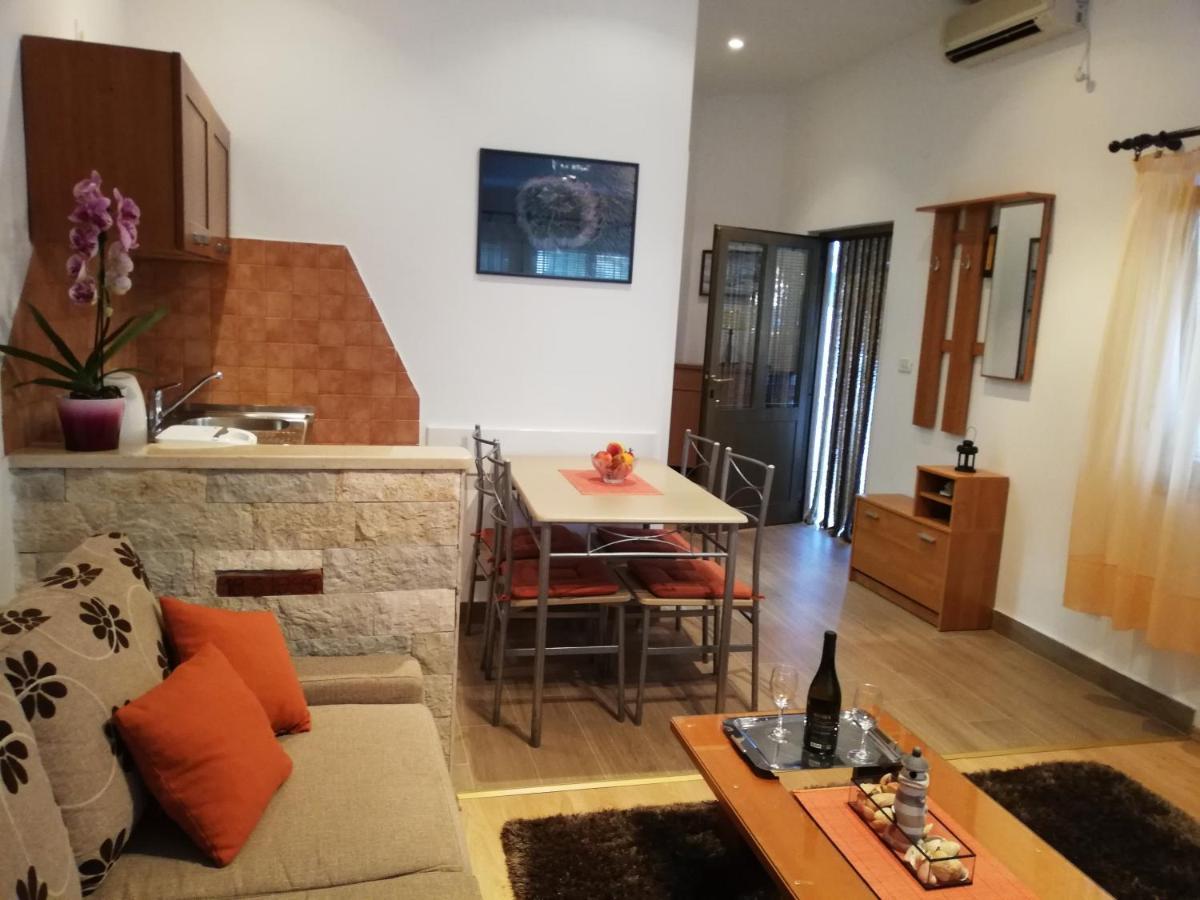 Adria Apartments PUY Eksteriør bilde