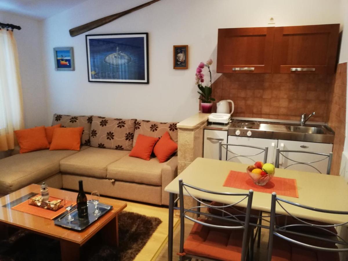 Adria Apartments PUY Eksteriør bilde